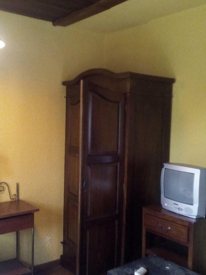 Apartamento Rural El Oso 2 Guest House Pola de Somiedo Exterior photo